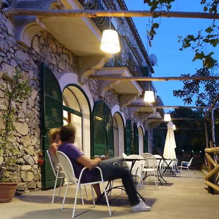 Alojamento de Acomodação e Pequeno-almoço Colle Dell'ara