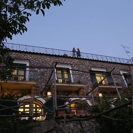 Colle Dell'ara Ποζιτάνο